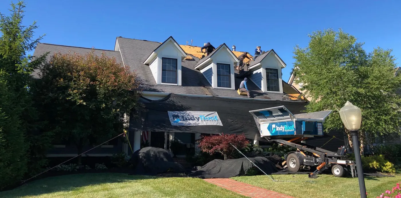 Manufacturer-certified roof installation in Montezuma